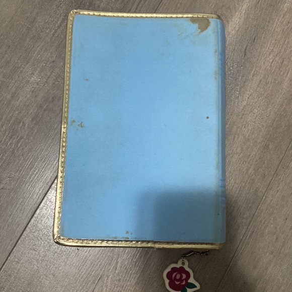 Disney Princess Belle Stationary Kit - Picture 4 of 5